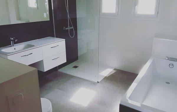Rénovation professionnelle de salle de bain à Rennes